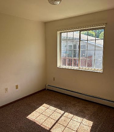 3rd image of 907 Madison Ave #10
