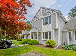 610 County Rd APT 7, Holyoke, MA 01040