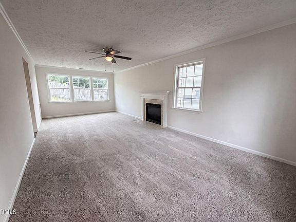3rd image of 3358 Neptune Dr