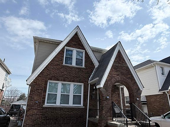 3rd image of 5700 Appoline St