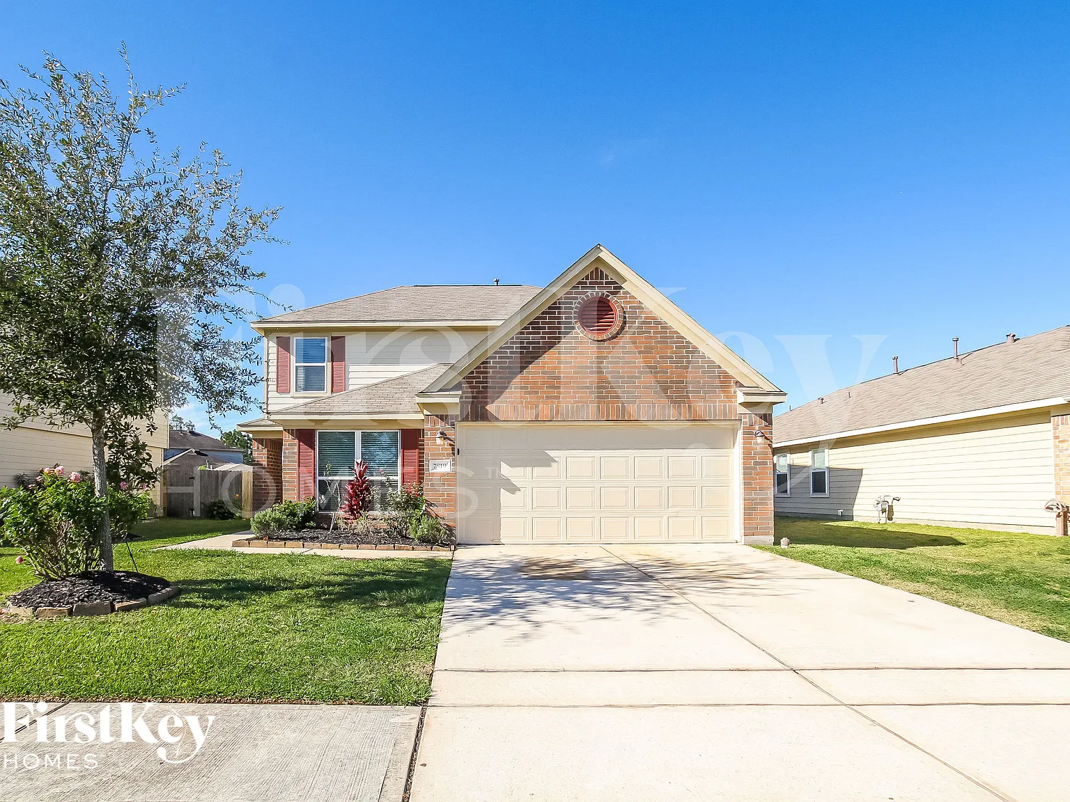 4 bed, 2.5 bath, 2395 sqft, $2,365 — Photo 2