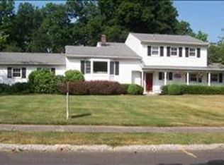 118 Fairview Dr S, Basking Ridge, NJ 07920
