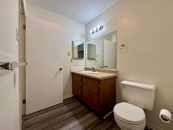 5th image of 1520 E Boswell St #12