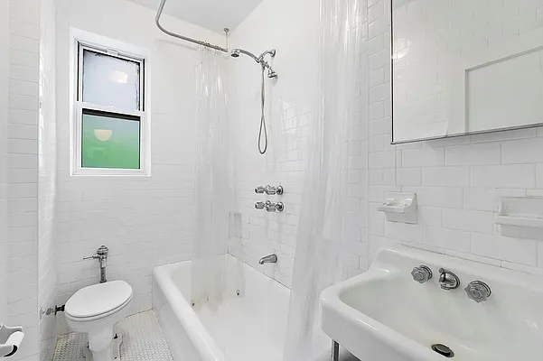 Sold by Mont Sky Real Estate | media 16