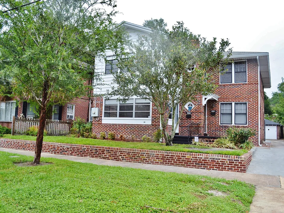 2559 Dellwood Ave