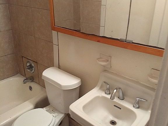 Bathroom sink