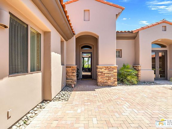 5th image of 201 Loch Lomond Rd