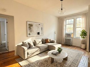 172 Waverly Pl APT 3, New York, NY 10014