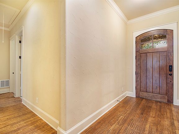 4th image of 2409 Hardrock Castle Dr
