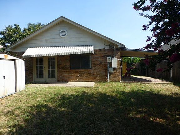 2nd image of 10711 Tall Oak Dr