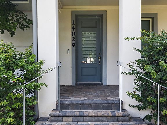 5th image of 14029 McFadden Ln