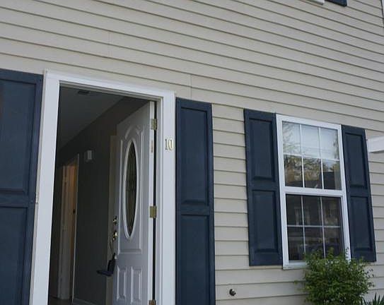 2nd image of 10 Kingsbridge Ct