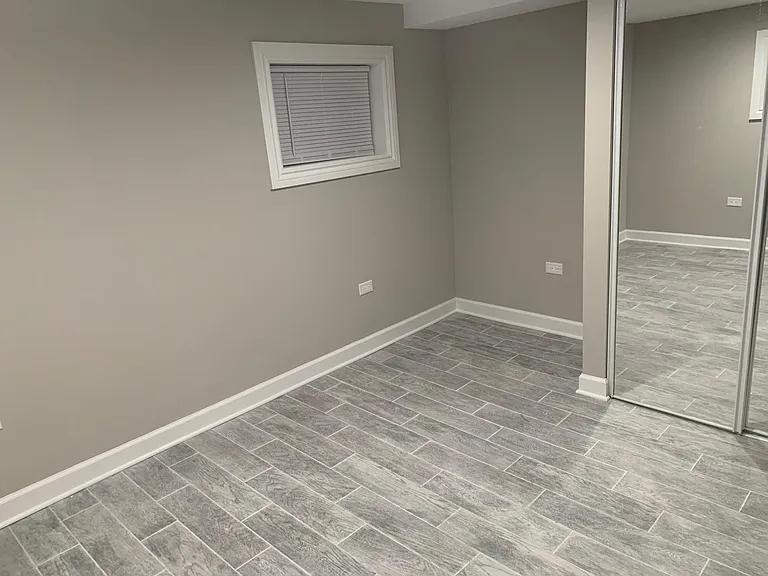 2834 W Berwyn Ave — Photo 5