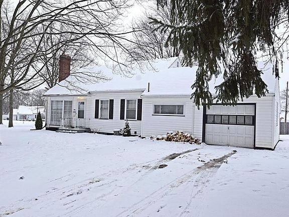 3rd image of 573 Fairmount Ave NE
