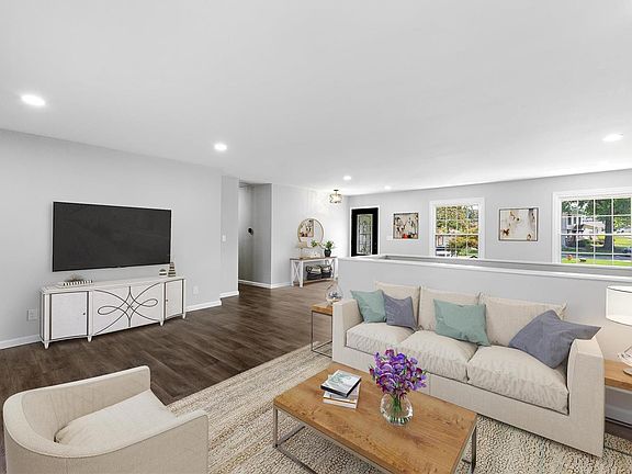 3rd image of 2844 Owendale Ct