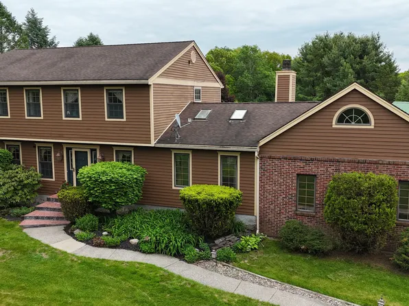 216 Anthony Road, Clifton Park, NY 12065