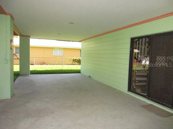 5th image of 5945 Venetian Blvd NE