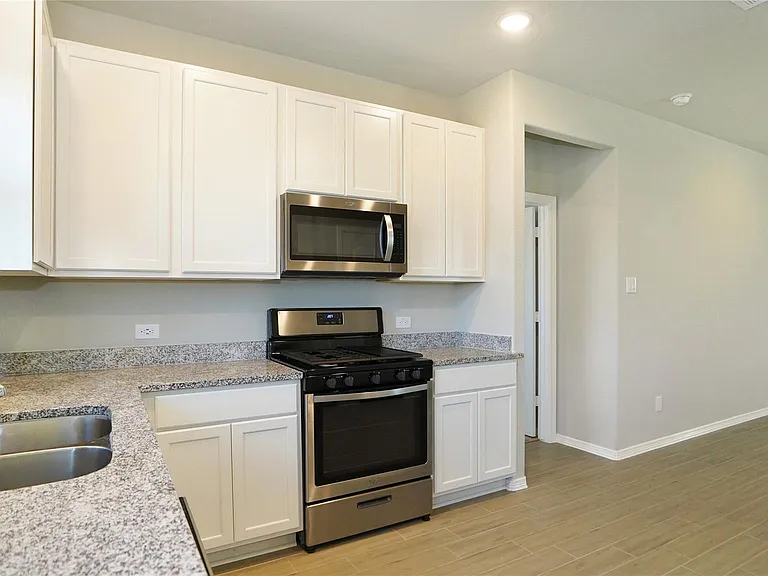 25463 Northpark Lake Dr — Photo 8
