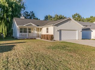 906 93rd St, Pleasant Prairie, WI 53158