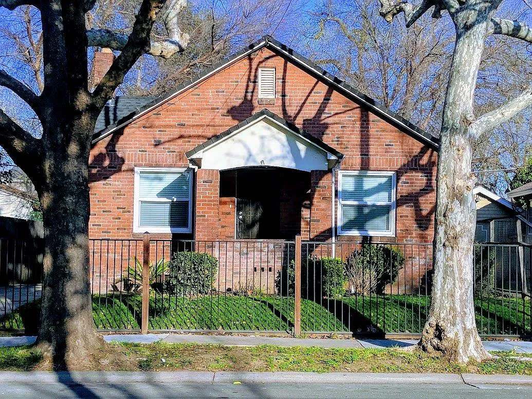 3533 33rd St photo 1