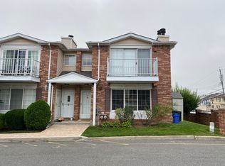 10A Saturn Ln, Staten Island, NY 10314