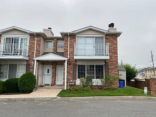 10A Saturn Ln Photo 1