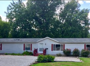 1425 S Weinbach Ave, Evansville, IN 47714