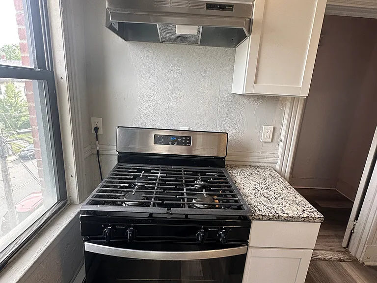 719-725 Wethersfield Ave #B1S — Photo 4