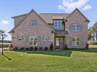2061 Livingston Way, Hernando, MS 38632