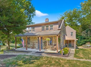 249 Blue Ln, Columbia, PA 17512