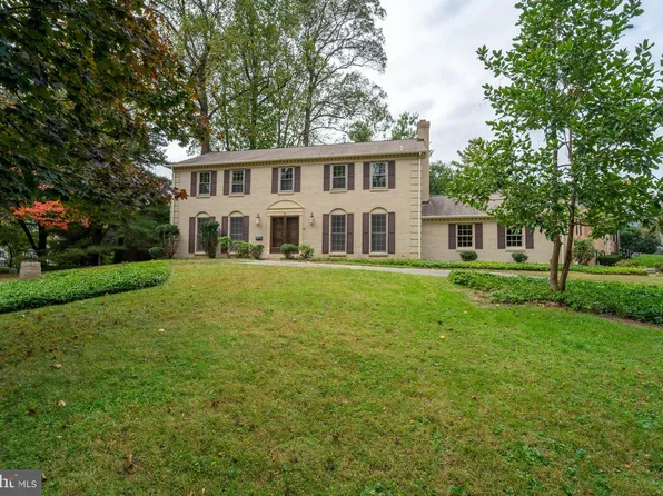 6 Letchworth Cir, Rockville, MD 20850
