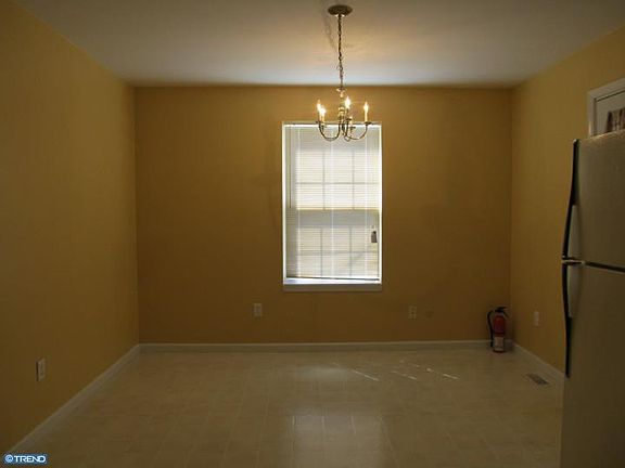 4th image of 214 S Delsea Dr
