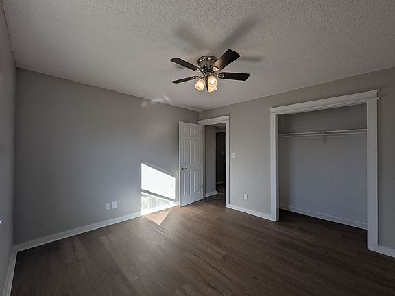 4th image of 221 SW Eet St APT 19