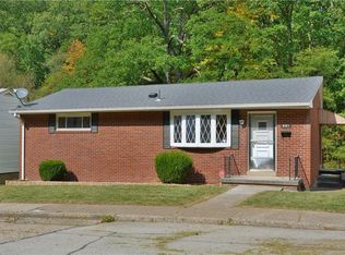 951 Hazel Ave, Ambridge, PA 15003