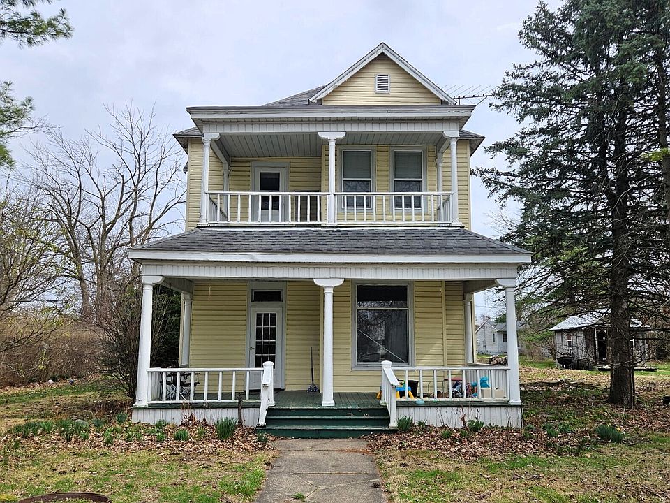 1st image of 260 N Maple St