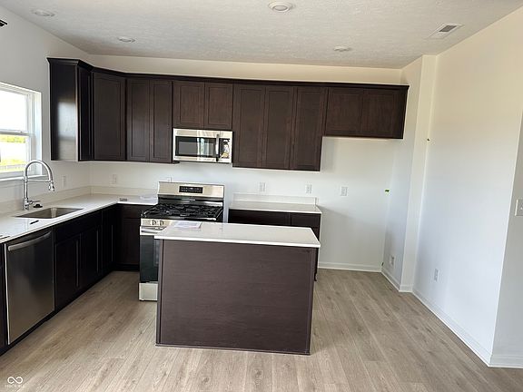 2nd image of 4854 Rosie Blvd
