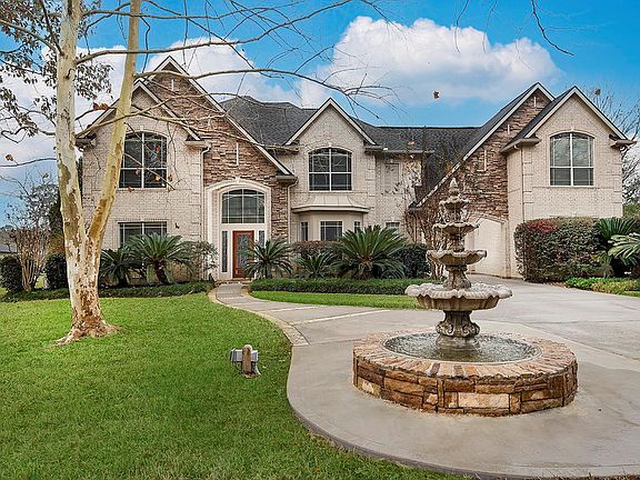 5th image of 11827 Water Oak Dr