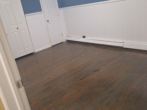 4th image of 664 Meacham Ave