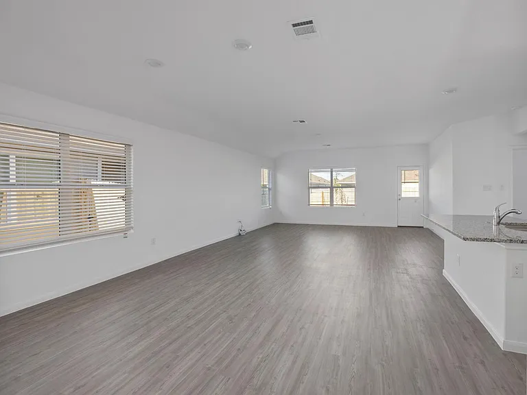 9055 Rancher Trl — Photo 8