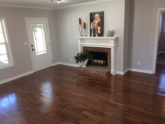 2nd image of 1103 W Crawford St