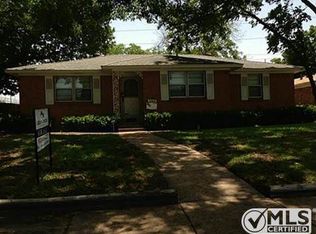 5304 Urban Crest Rd, Dallas, TX 75227