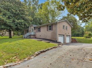 303 Lake Dr, Columbia, TN 38401