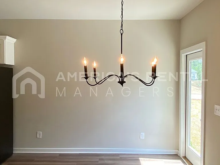 1385 Brookhaven Dr — Photo 7