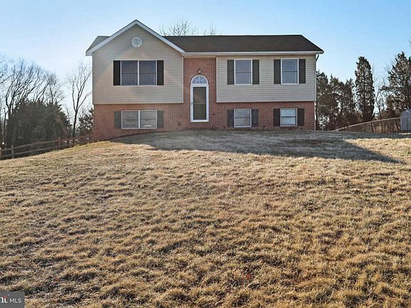 2nd image of 94 Chariot Ln