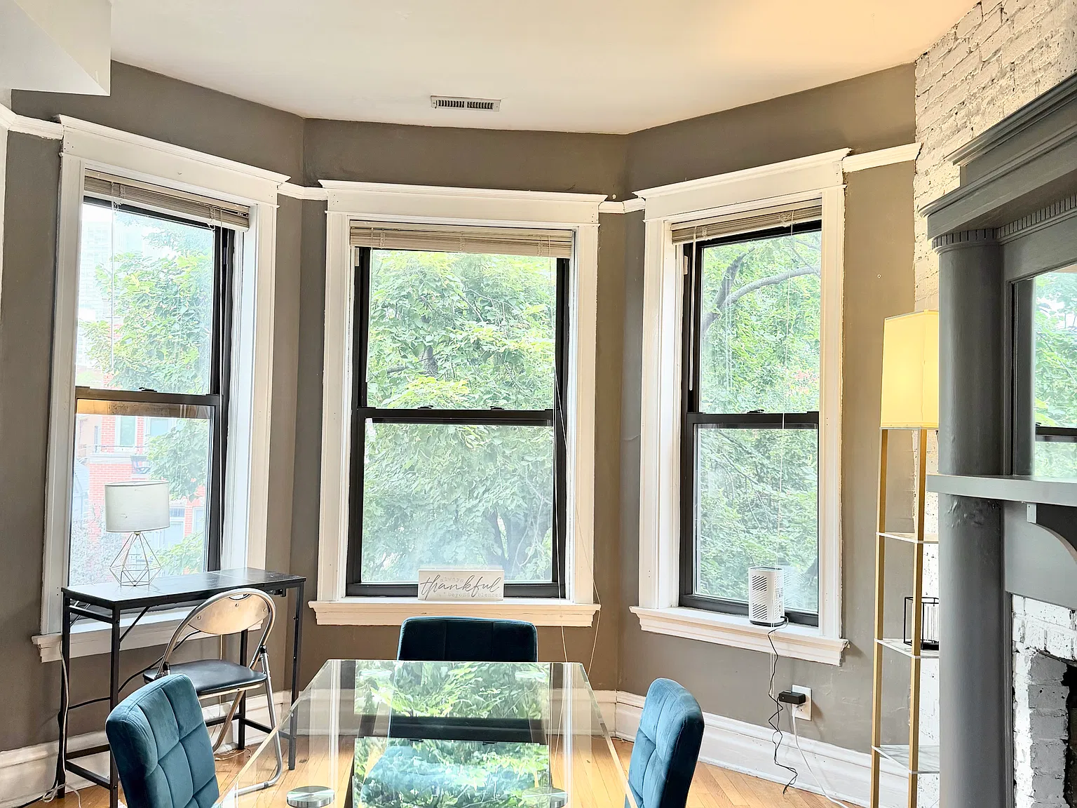 1 bed, 1600 sqft, $1,295 — Photo 1