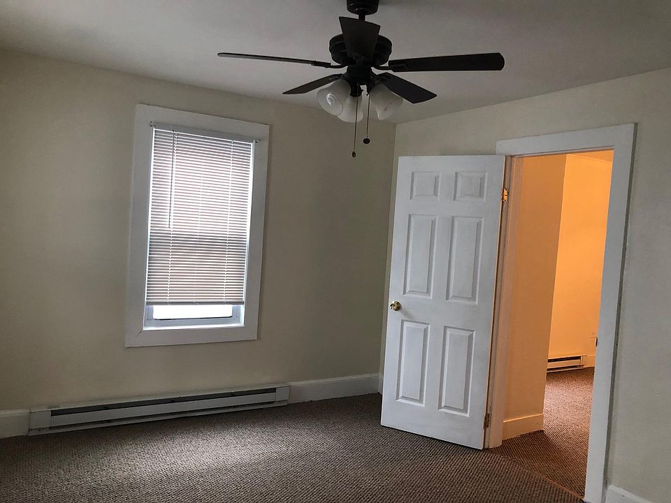 1st image of 18 Ewalnut St Floor 2