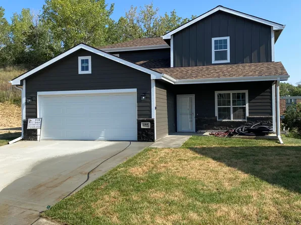 144 Paige Ln, Council Bluffs, IA 51503