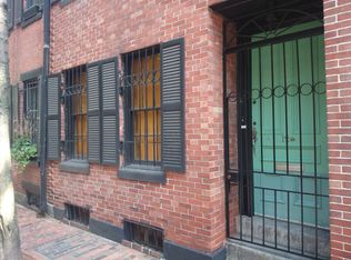 12 1/2 Lawrence St, Boston, MA 02116