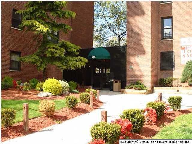 1st image of 145 Lincoln Ave APT 3