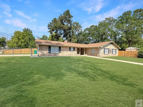 101 E South St, New Boston, TX 75570